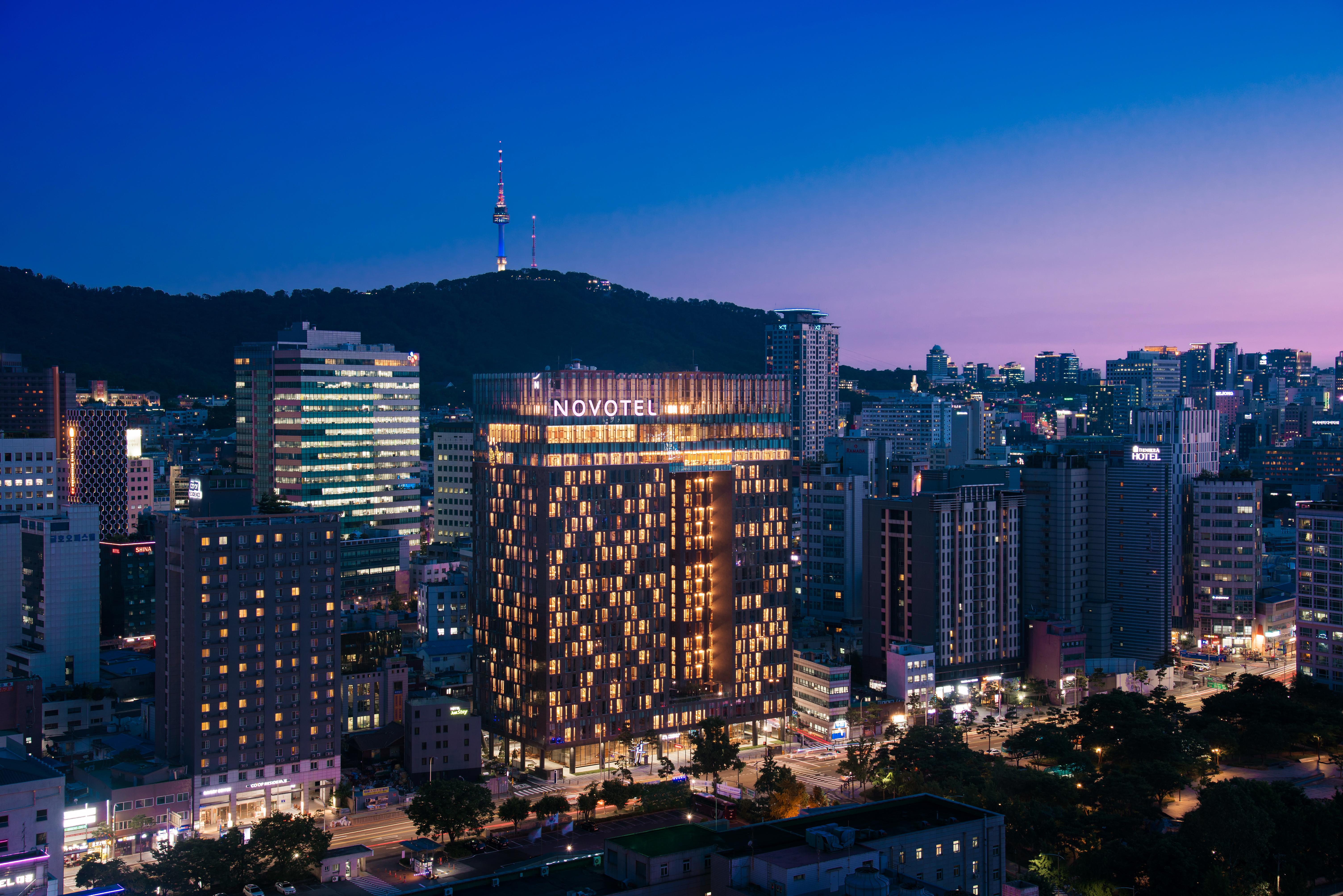 Novotel Ambassador Seoul Dongdaemun Hotels & Residences Exterior foto